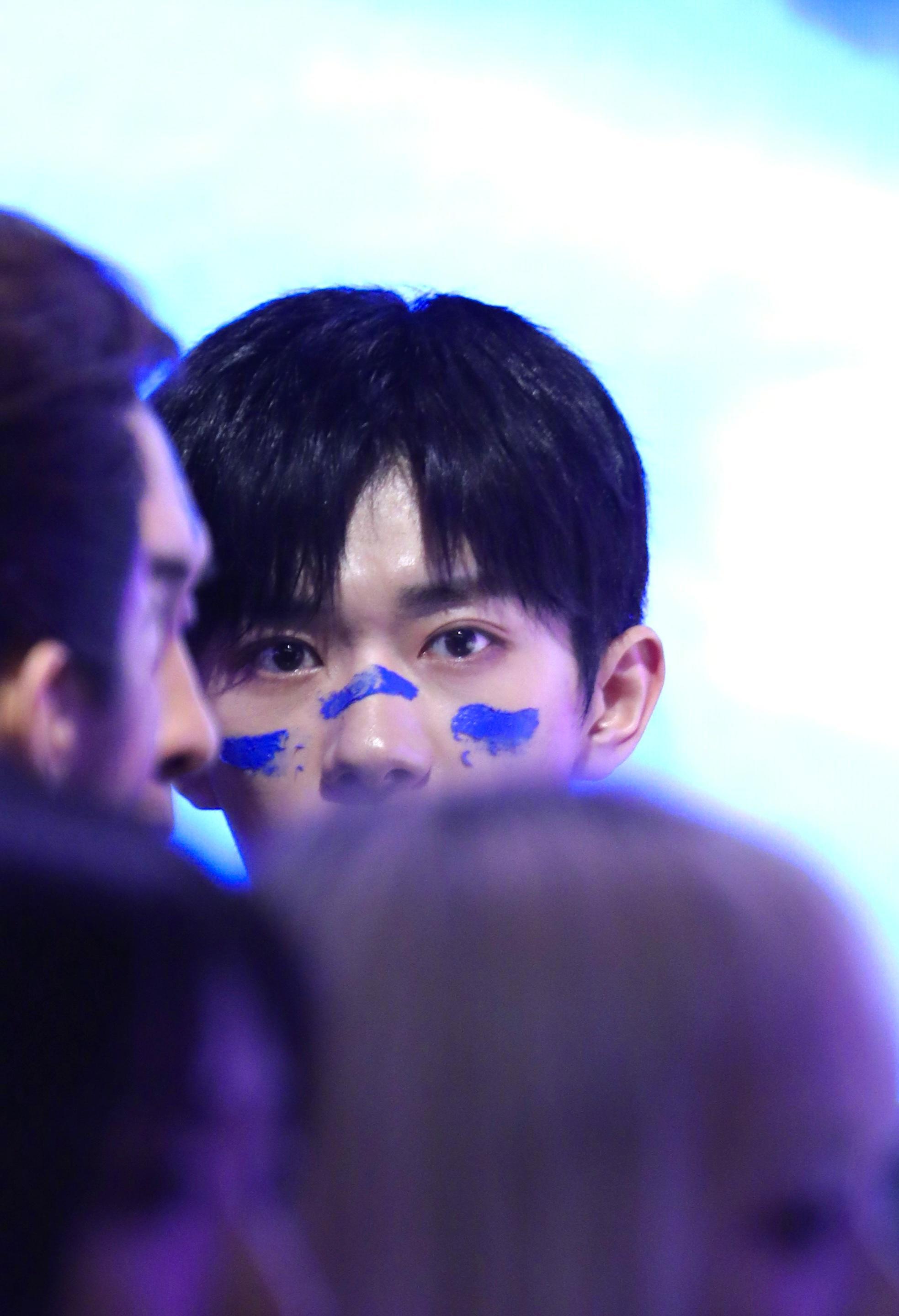 海外华人看不了易烊千玺新综艺？这3个方法让你和国内同步追更