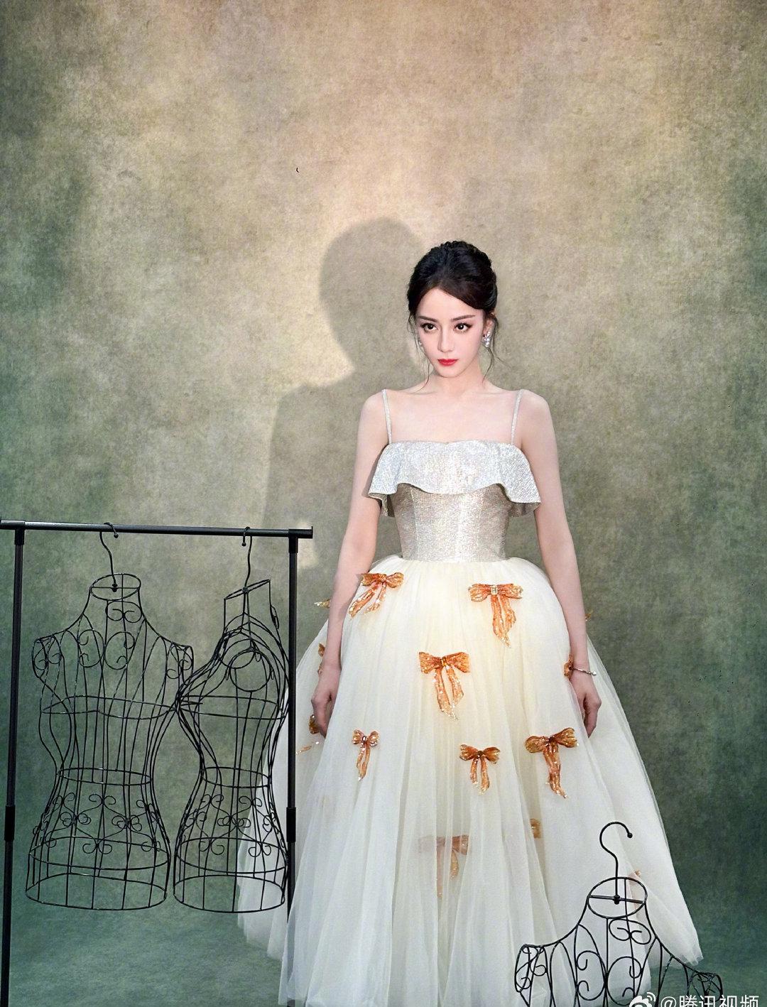 海外华人泪奔！《利剑玫瑰》等热剧被锁区？3招破解播放限制，和迪丽热巴同步追剧！