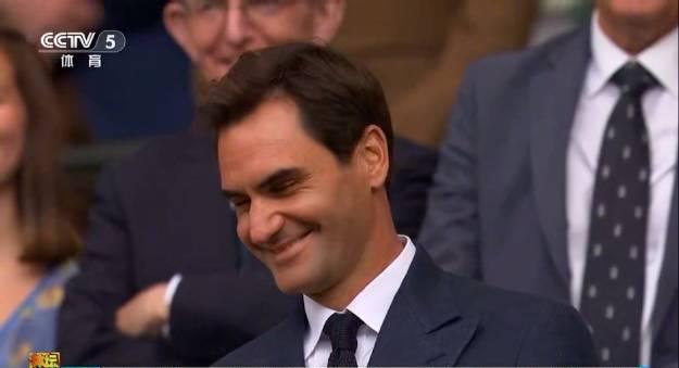 德约温网逆转晋级调侃费德勒：当网坛传奇现场指导是什么体验？