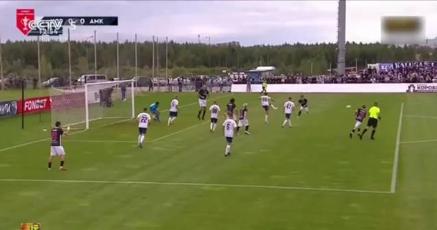 从NBA到绿茵场！2米26巨人跨界足球，教你如何像他一样勇敢转型