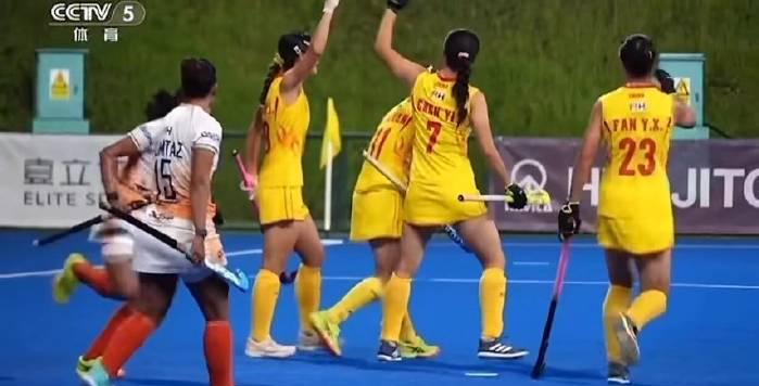 海外华人半夜刷到女曲亚洲杯捷报，结果卡成PPT！我试了3招终于流畅追直播