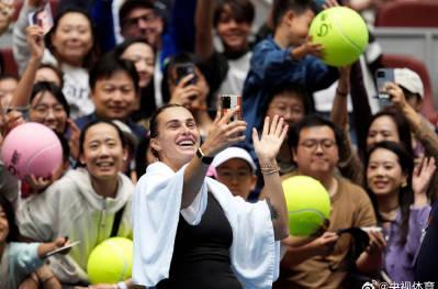 刷到萨巴伦卡退出中网的新闻时，我正在帮温哥华的表弟折腾腾讯视频——原来海外看国内内容这么难