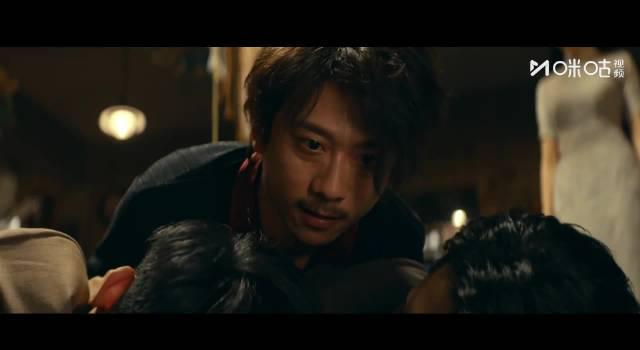 海外华人必看！轻松解除国内影视限制，张一山新剧《守护者们》双角色对决不再卡顿