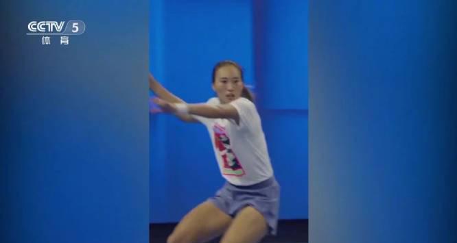 郑钦文强势回归！伤病康复后的她如何备战中网？这份训练秘籍值得一看