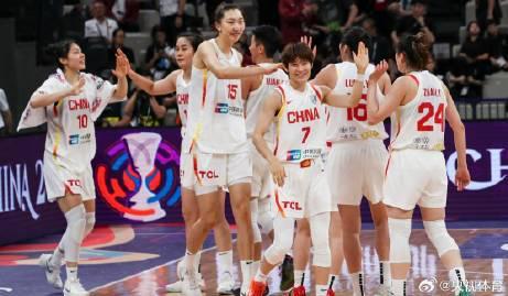 刷到女篮世预赛分档消息时，我正帮表妹调试海外看剧的VPN——突然想起那些年在国外追国服的煎熬