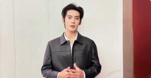 海外党福音！3招教你解锁央视纪录片《马到成功》，于适配音带你听遍全球马的故事