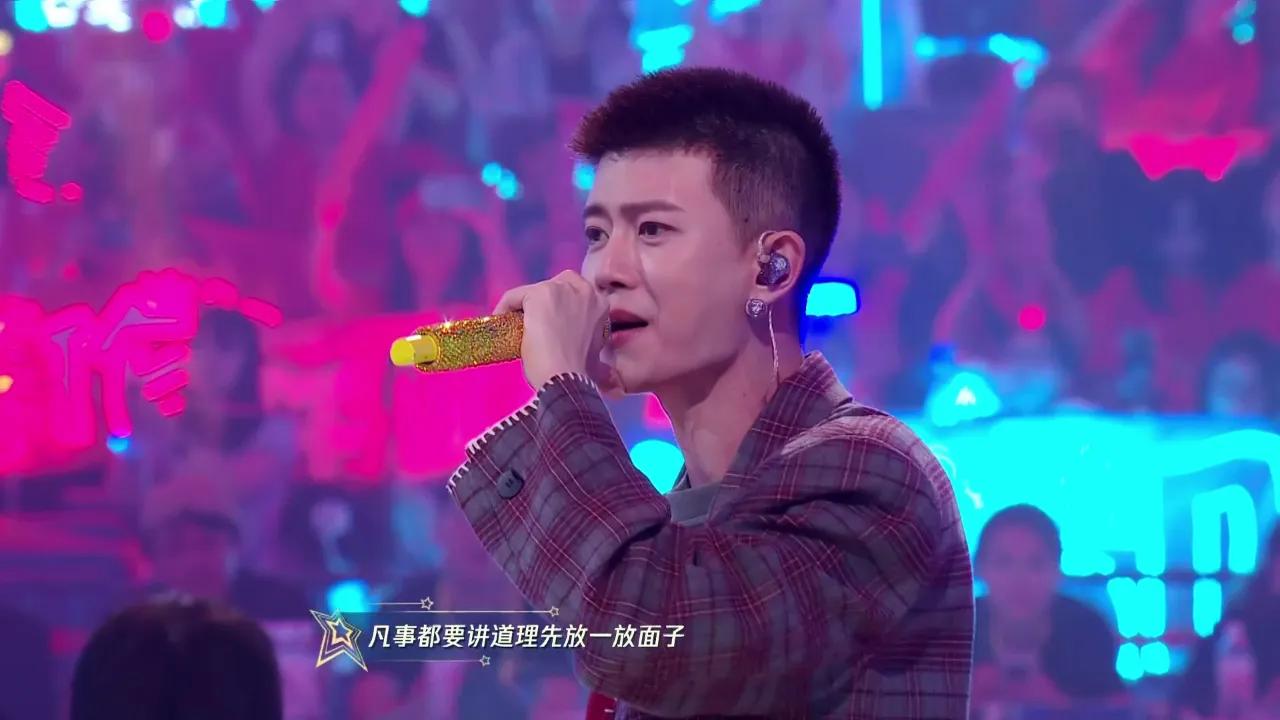 海外华人如何轻松解除中国大陆影音限制，畅享任嘉伦精彩表演