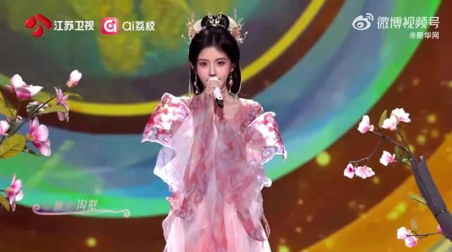 鞠婧祎《壁上观》惊艳出圈！海外华人如何突破地域限制欣赏国风舞台盛宴