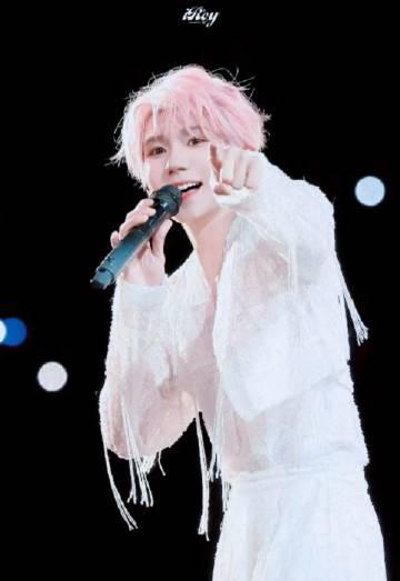 海外追星党必看！三步教你轻松解锁国内热门演唱会直播