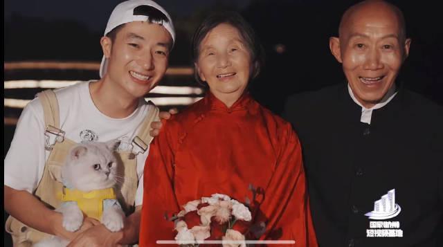 海外党看不了国内综艺？3招教你轻松解锁央视频，和外婆一起暖心追更