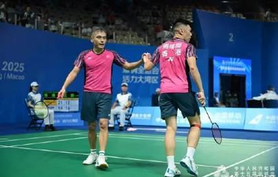 在香港队拿下双金的那个夜晚，我才发现海外华人的共同痛点是什么