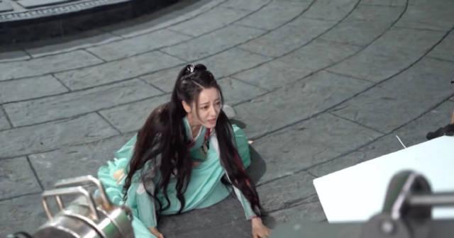 3招教你get迪丽热巴演技炸裂的秘诀，海外也能流畅追剧