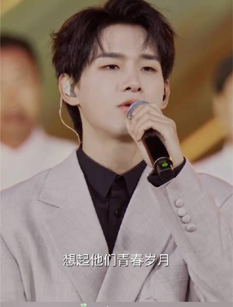 海外华人必看！一招解决国内影视音乐地区限制，重阳晚会混搭舞台惊艳全网