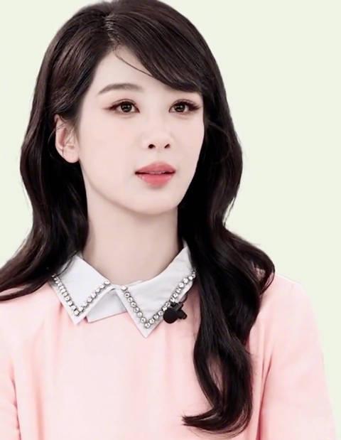 杨紫片场秒变导师？看她如何用实力诠释'人间清醒'的演员修养