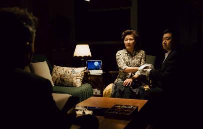 于谦变身知心大爷玩转催婚话题，这部短剧为何让海外华人直呼想看却看不了