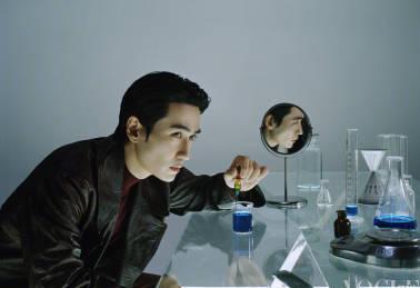 海外追剧党必看！3招教你解锁朱一龙新封面大片，告别地区限制烦恼