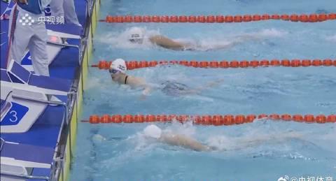 看到李冰洁全运会晋级消息时，我正在国外卡成PPT追剧——原来海外华人的痛，不止是看不了国服游戏