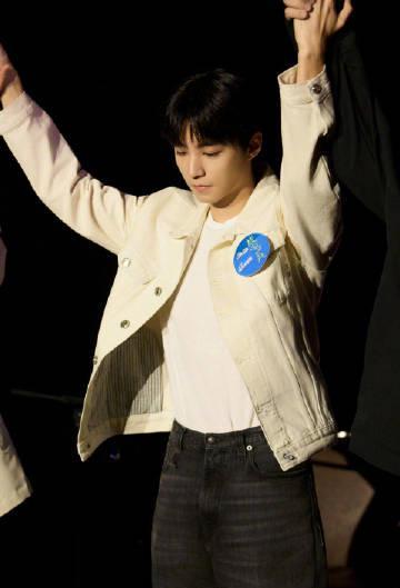 海外华人追剧困扰多？王俊凯突破舒适区参演话剧引发跨区域观剧思考