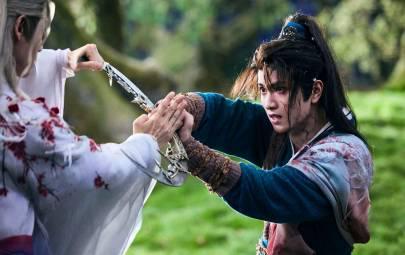 敖子逸蛛网血管妆惊艳全网！手把手教你打造影视级特效妆容