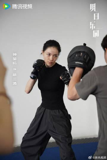 海外华人轻松解锁大陆影音限制，畅享热门影视综艺全攻略