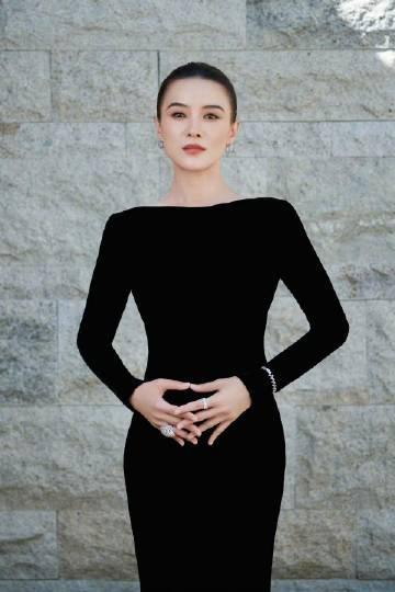 海外华人必看！宋佳斩获金鸡影后，这些作品你竟然看不到？