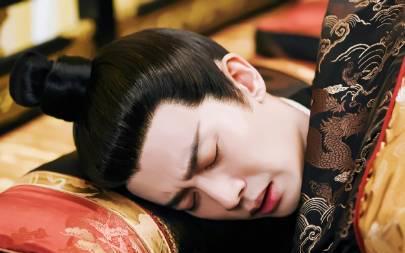 海外华人追剧烦恼全解析：从任嘉伦哭戏看如何突破地区播放限制