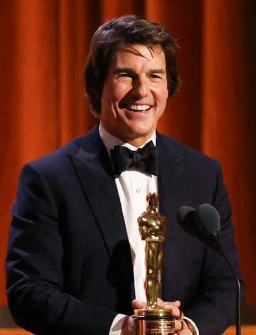 海外华人追剧遇阻？阿汤哥奥斯卡获奖感言揭示电影真正魅力