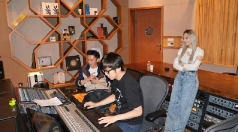 海外追剧卡顿?三步教你解锁国内热门综艺音乐无限制