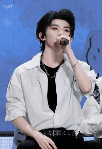 马嘉祺《苏州河》惊艳出圈！海外华人如何第一时间听到现场版？