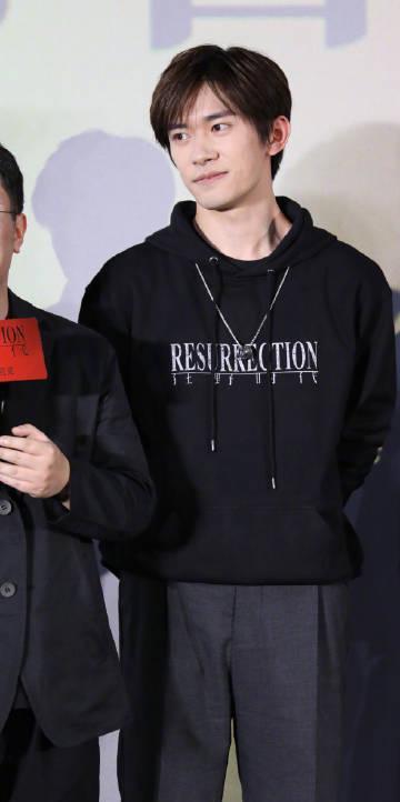 易烊千玺自曝看到怪物造型时超幸福！揭秘演员突破自我的真实心路历程