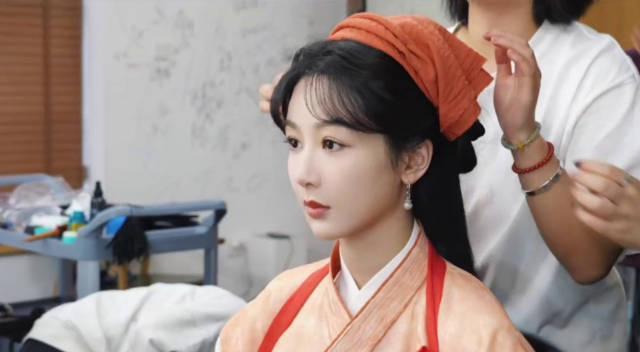 海外党破防了！杨紫《家业》杀青特辑让人泪目，却因地区限制看不了？这3招教你轻松解锁