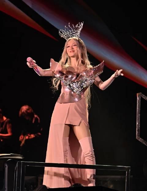 张韶涵广州演唱会惊艳全场！《不想懂得》稳如CD，海外华人如何解锁地区限制观看完整版？