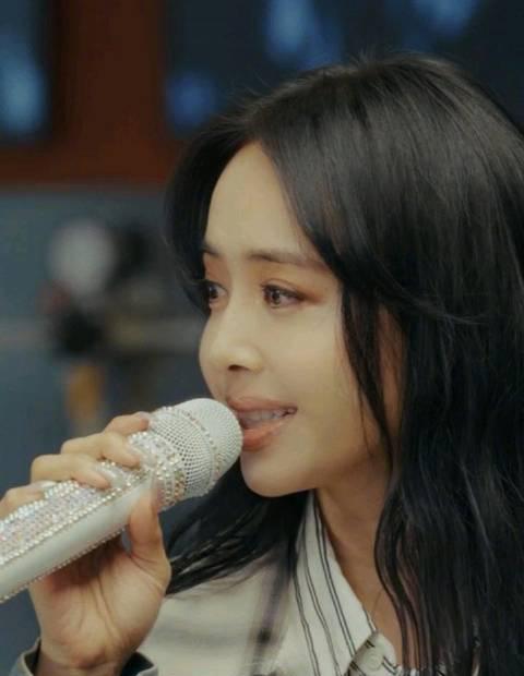 蔡依林《Pillow》现场粉丝大合唱，海外华人如何突破地域限制同步感受这份温柔共振？