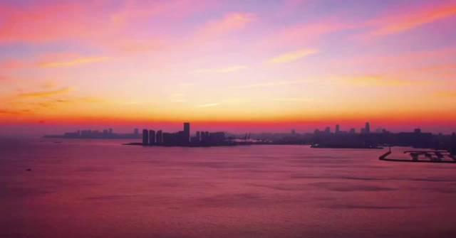 三亚跑步攻略：教你如何在椰风海韵中拍出刷爆朋友圈的运动大片