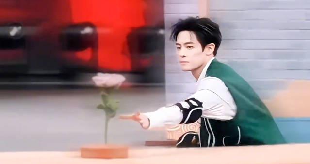 海外华人追剧遇阻？别急，这招让你轻松解锁国内影视综艺，告别卡顿烦恼