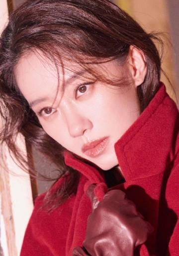 张小斐造型团队大揭秘：从“国民妈妈”到气场女王，她们如何打造爆款审美？