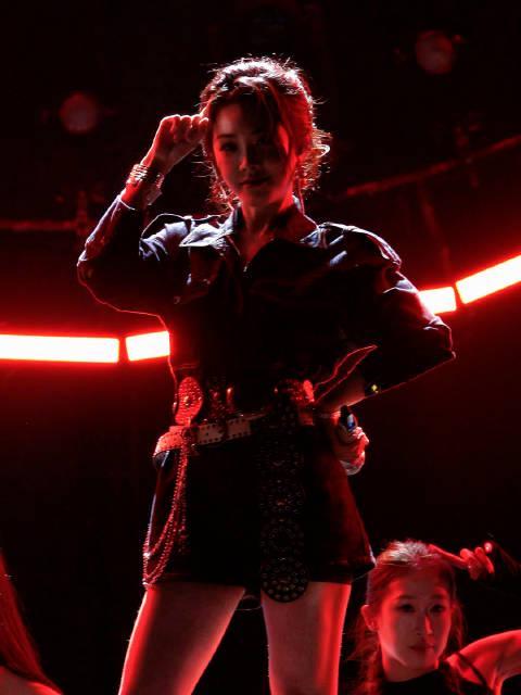 海外华人看过来！山东演唱会排到明年，喻言青岛舞台燃炸，这份回国追星攻略请收好