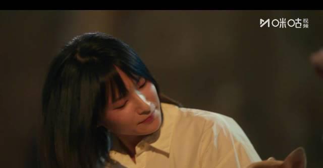 海外追剧党必看！《时差一万公里》热播，葛开阳陆心颖麻辣烫店谈心名场面解析