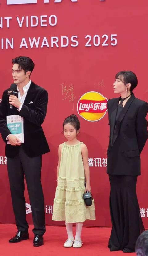 海外华人追剧指南：轻松解锁腾讯视频金鹅荣誉等大陆节目，告别地区限制与播放卡顿