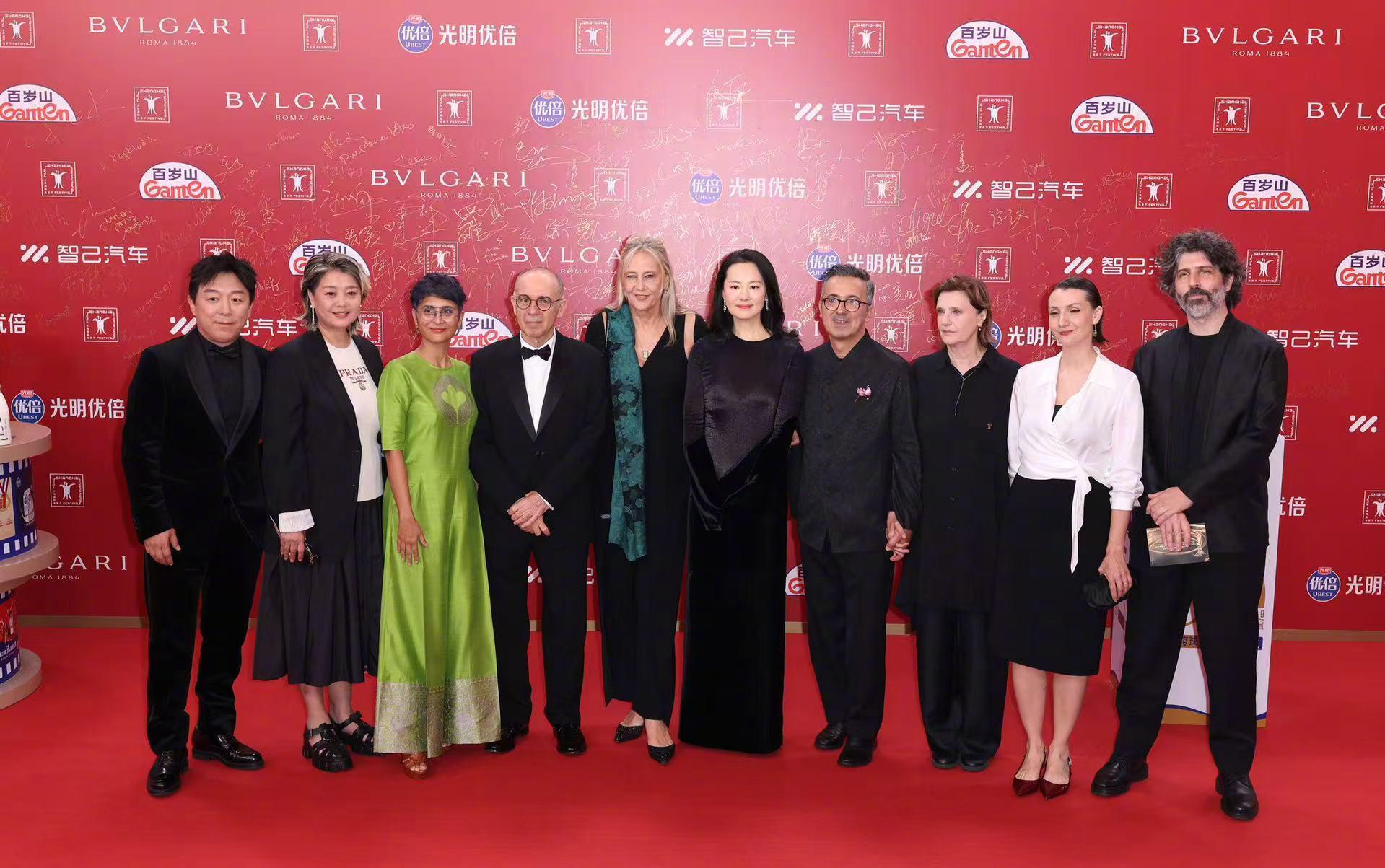 海外华人必看!3招解锁上海国际电影节完整片单,告别地区限制卡顿烦恼