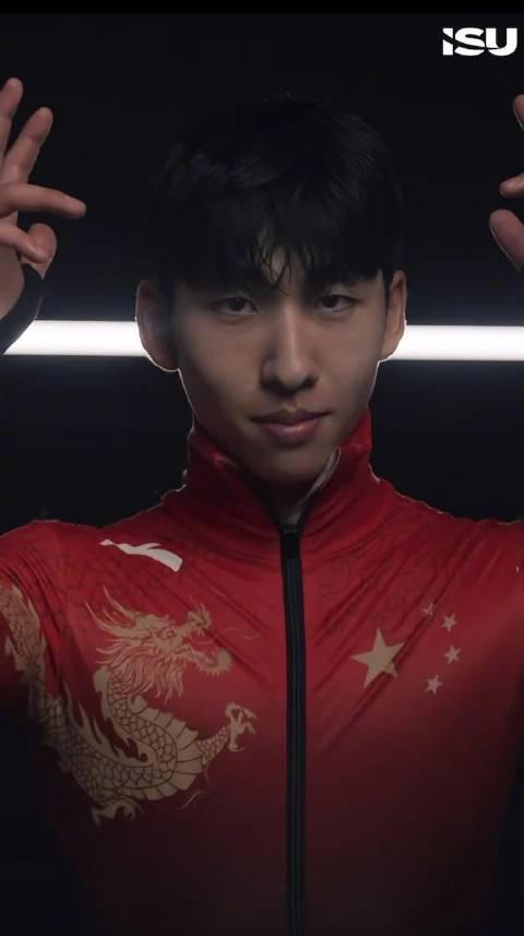 国际滑联官方揭秘!林孝埈中国红战袍穿出百万气场,普通人3招就能学