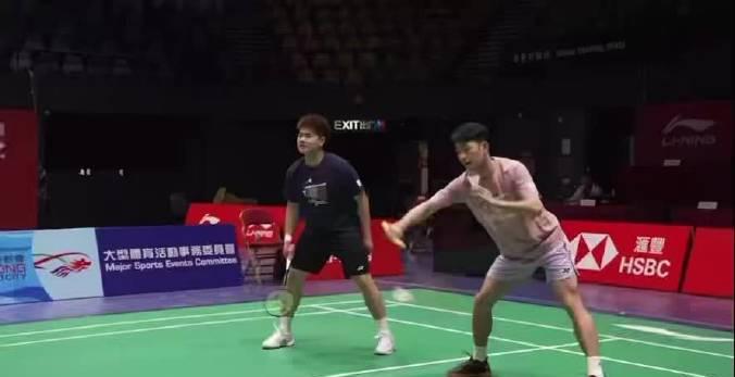 羽毛球双打制胜秘诀大揭秘!梁王组合实战技巧全解析
