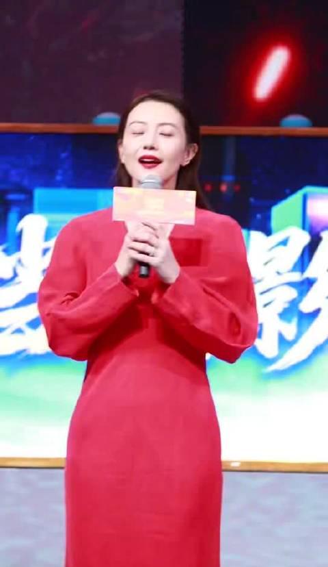 海外华人必看!轻松解锁国庆档大片《风林火山》,高圆圆红裙惊艳全场