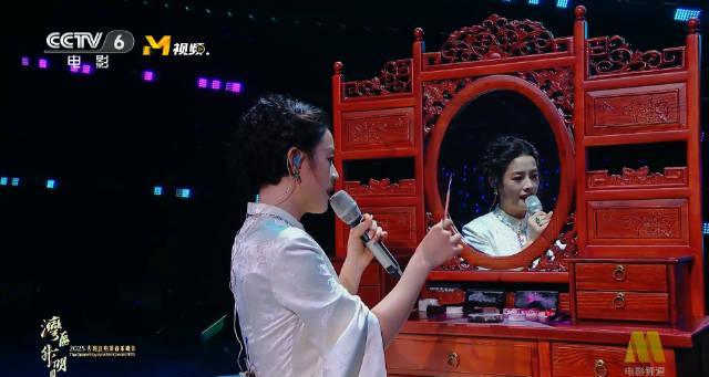 海外华人必看!这首让无数人想家的BGM,原来是这样创作的