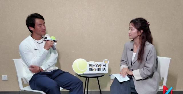 网球新星布云朝克特揭秘与易烊千玺联动内幕,粉丝跨界助推体育热潮