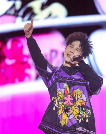 海外党必看!这些让人瞬间幸福的华语金曲,如何突破地区限制畅快收听?