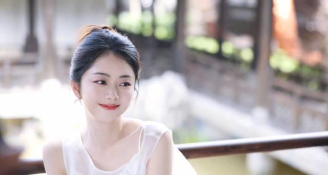 谭松韵暴瘦引担忧!亲揭真实原因,网友:这才是演员的自我修养