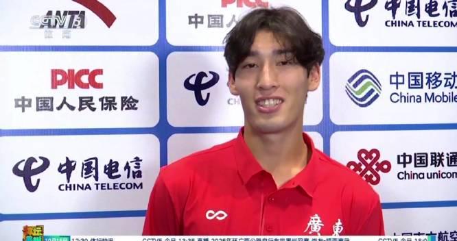 刷到全运会小将布尼亚明的进球视频,我忽然想起那些年我们在海外追国服的辛酸泪