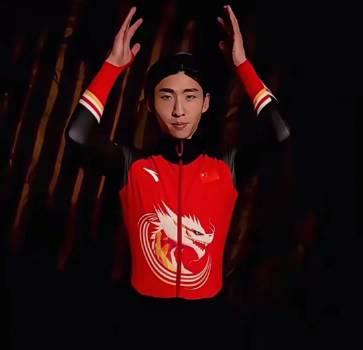 林孝埈惊艳手势引爆全网!短道速滑世巡赛这些细节你发现了吗?