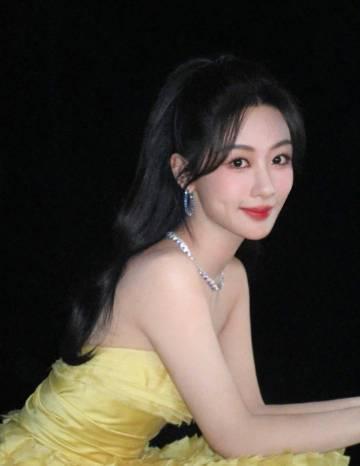 海外华人追剧困境全解析:从杨紫被秒认事件看如何破解地区限制